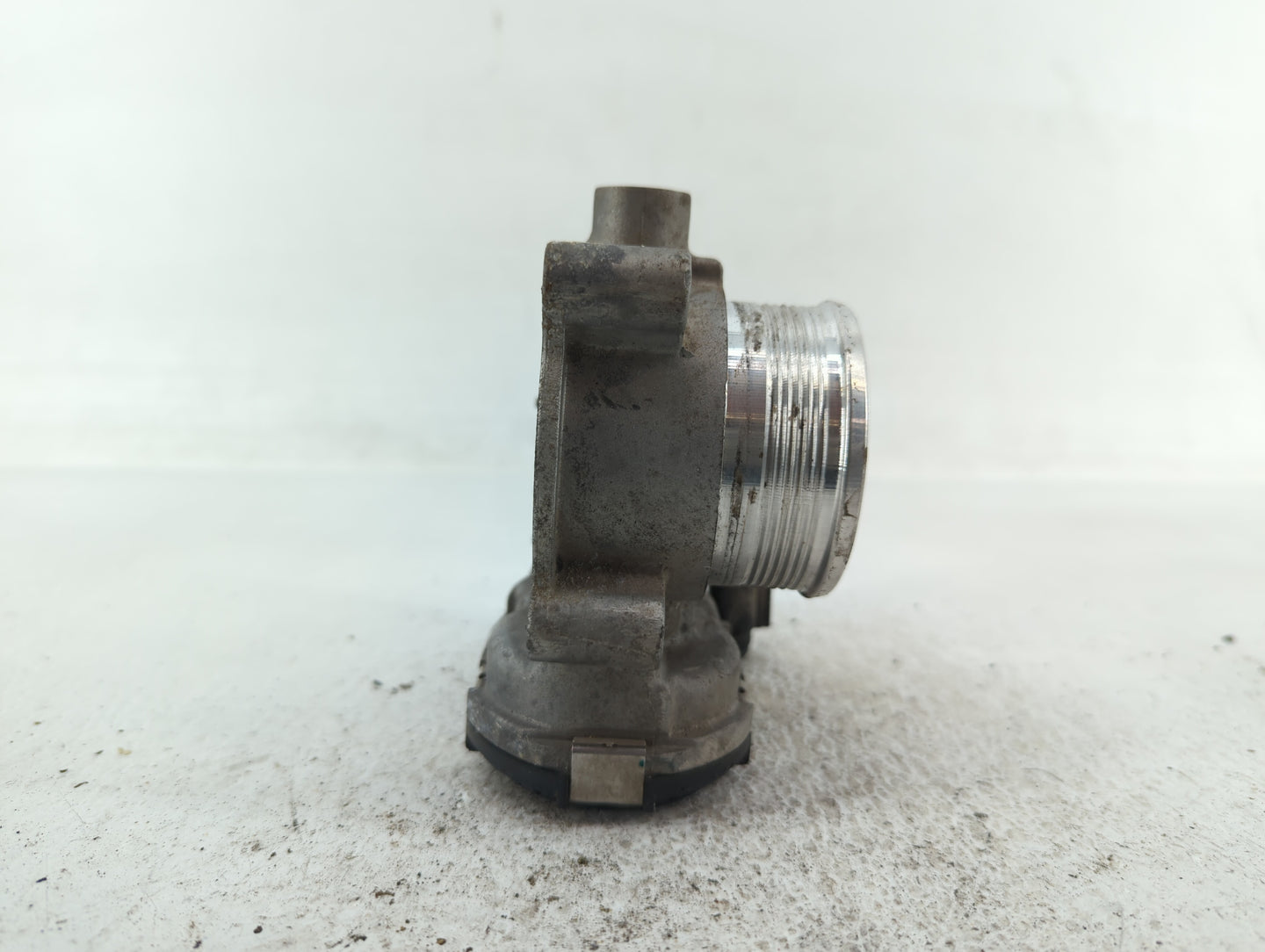 2014-2018 Ford Focus Throttle Body P/N:DS7E-9F991-BB Fits Fits 2014 2015 2016 2017 2018 2019 2020 2021 2022 OEM Used Auto Pa