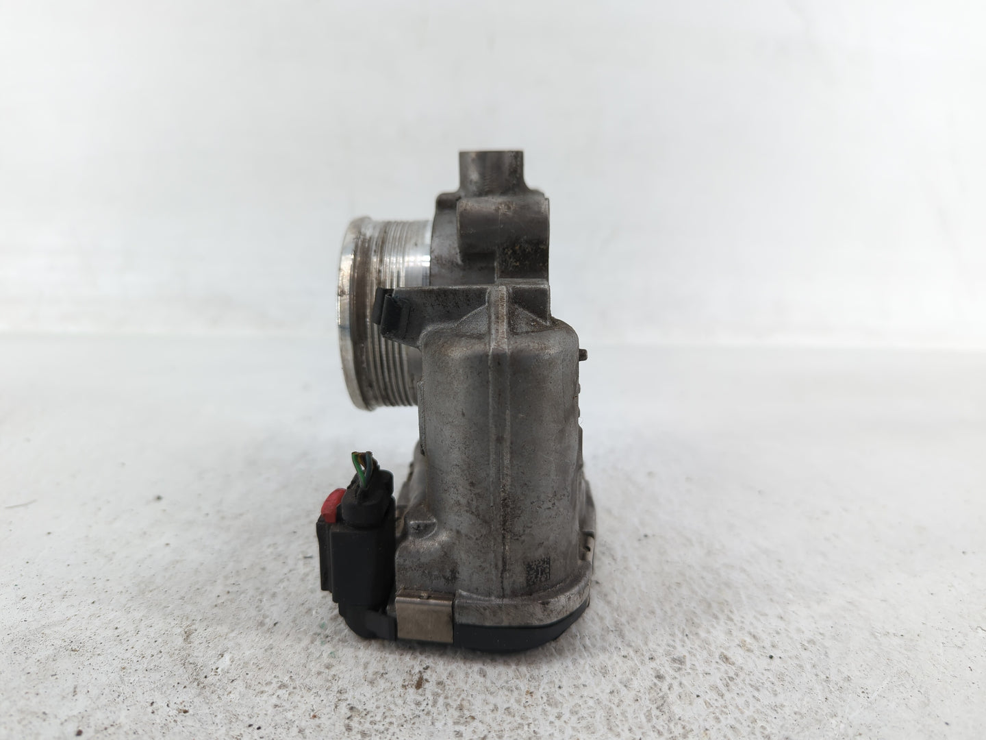 2014-2018 Ford Focus Throttle Body P/N:DS7E-9F991-BD DS7E-9F991-BB Fits Fits 2014 2015 2016 2017 2018 2019 2020 2021 2022 OE