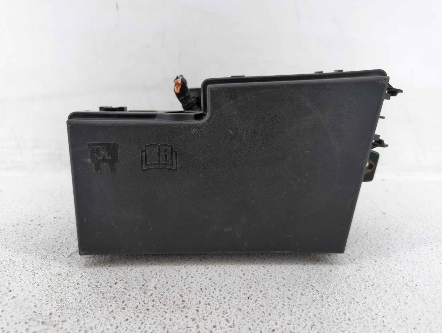 2012-2014 Ford Focus Fusebox Fuse Box Panel Relay Module P/N:AV6T-14A067-AD AV6T-14A067-AB Fits Fits 2012 2013 2014 OEM Used