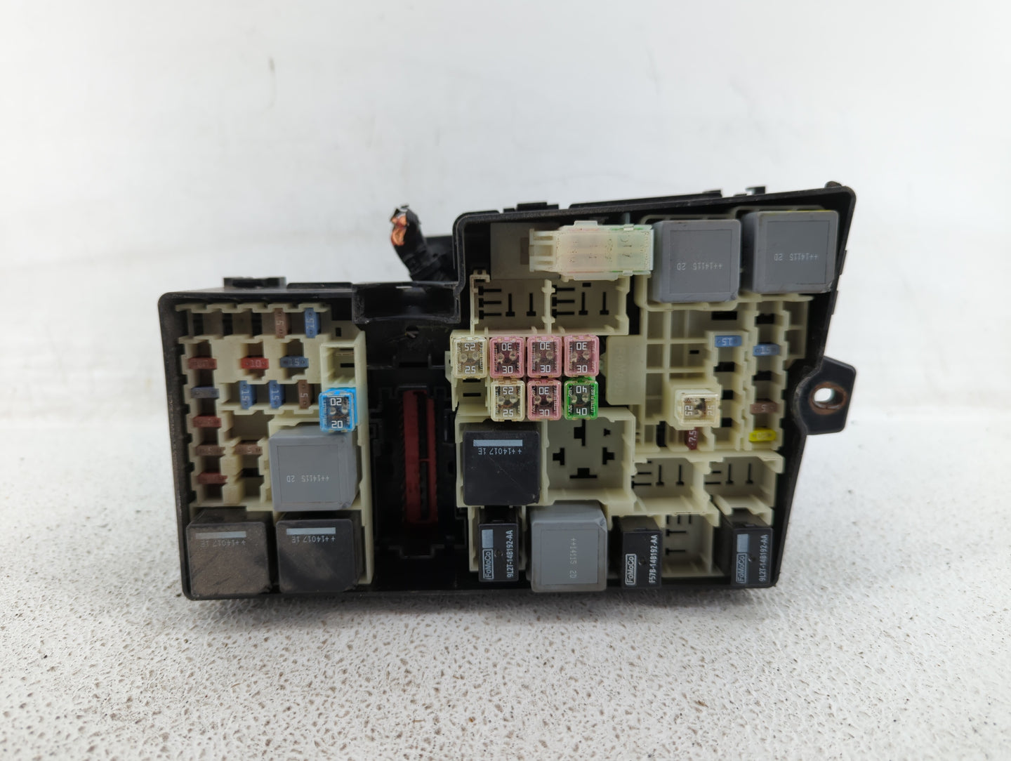 2012-2014 Ford Focus Fusebox Fuse Box Panel Relay Module P/N:AV6T-14A067-AD AV6T-14A067-AB Fits Fits 2012 2013 2014 OEM Used