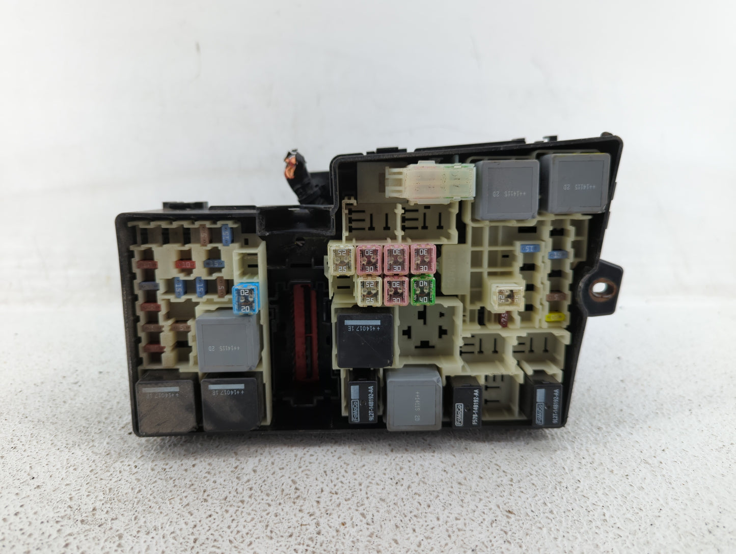 2012-2014 Ford Focus Fusebox Fuse Box Panel Relay Module P/N:AV6T-14A067-AD AV6T-14A067-AB Fits Fits 2012 2013 2014 OEM Used