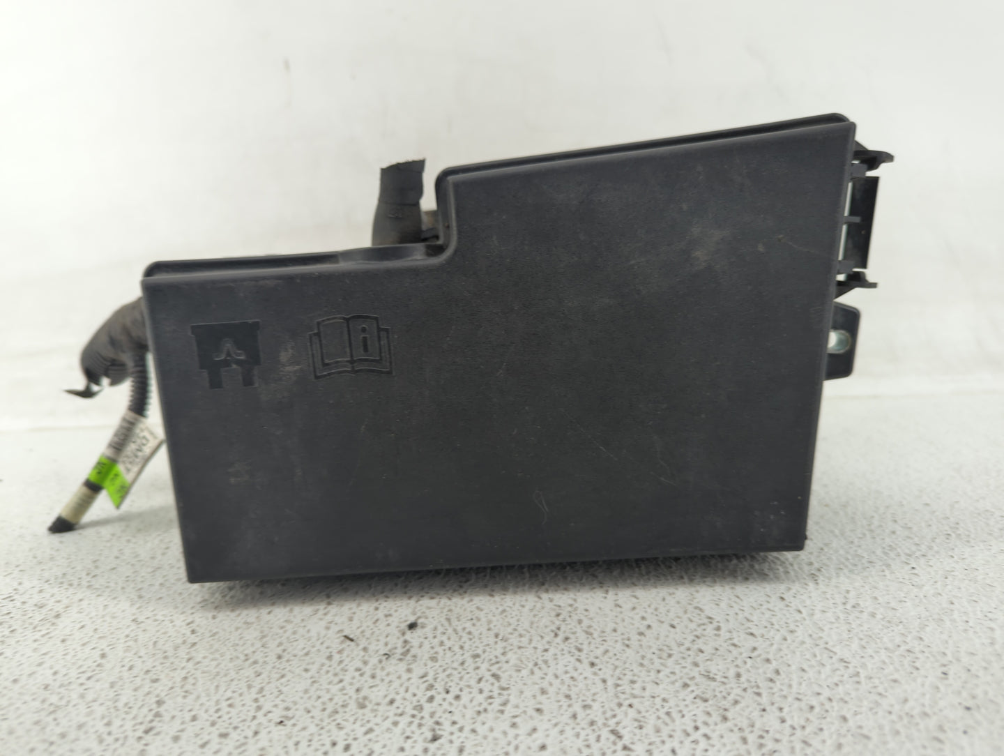 2012-2014 Ford Focus Fusebox Fuse Box Panel Relay Module P/N:AV6T-14A067-AD AV6T-14A067-AB Fits Fits 2012 2013 2014 OEM Used