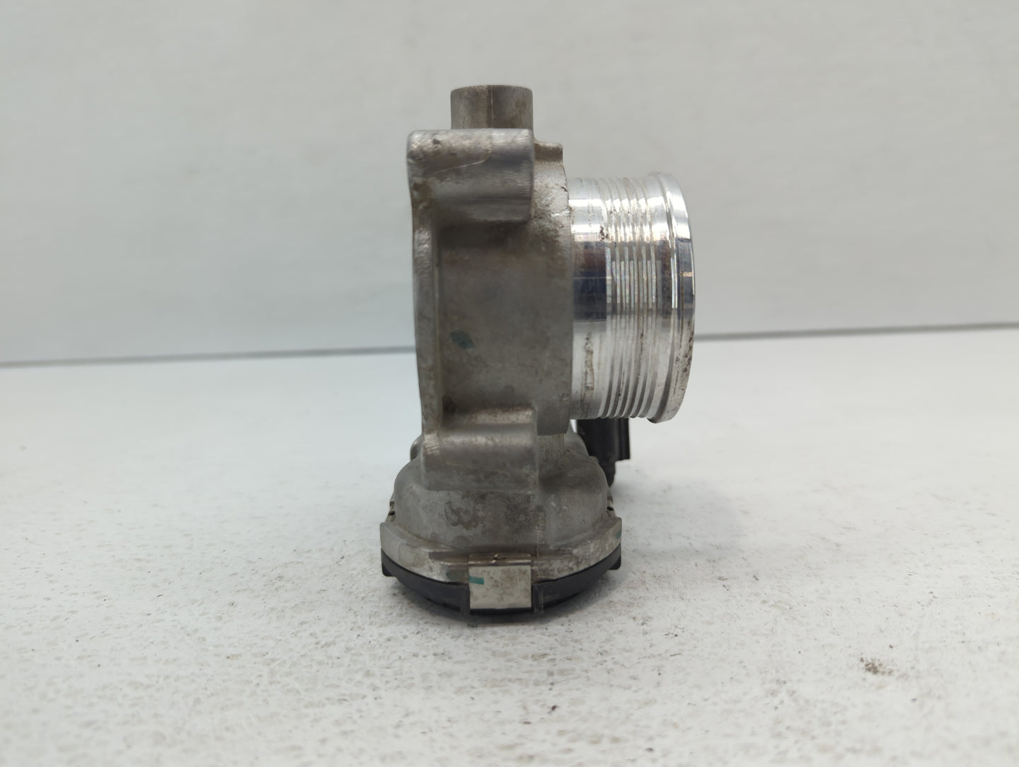 2014-2018 Ford Focus Throttle Body P/N:DS7E-9F991-BB Fits Fits 2014 2015 2016 2017 2018 2019 2020 2021 2022 OEM Used Auto Pa