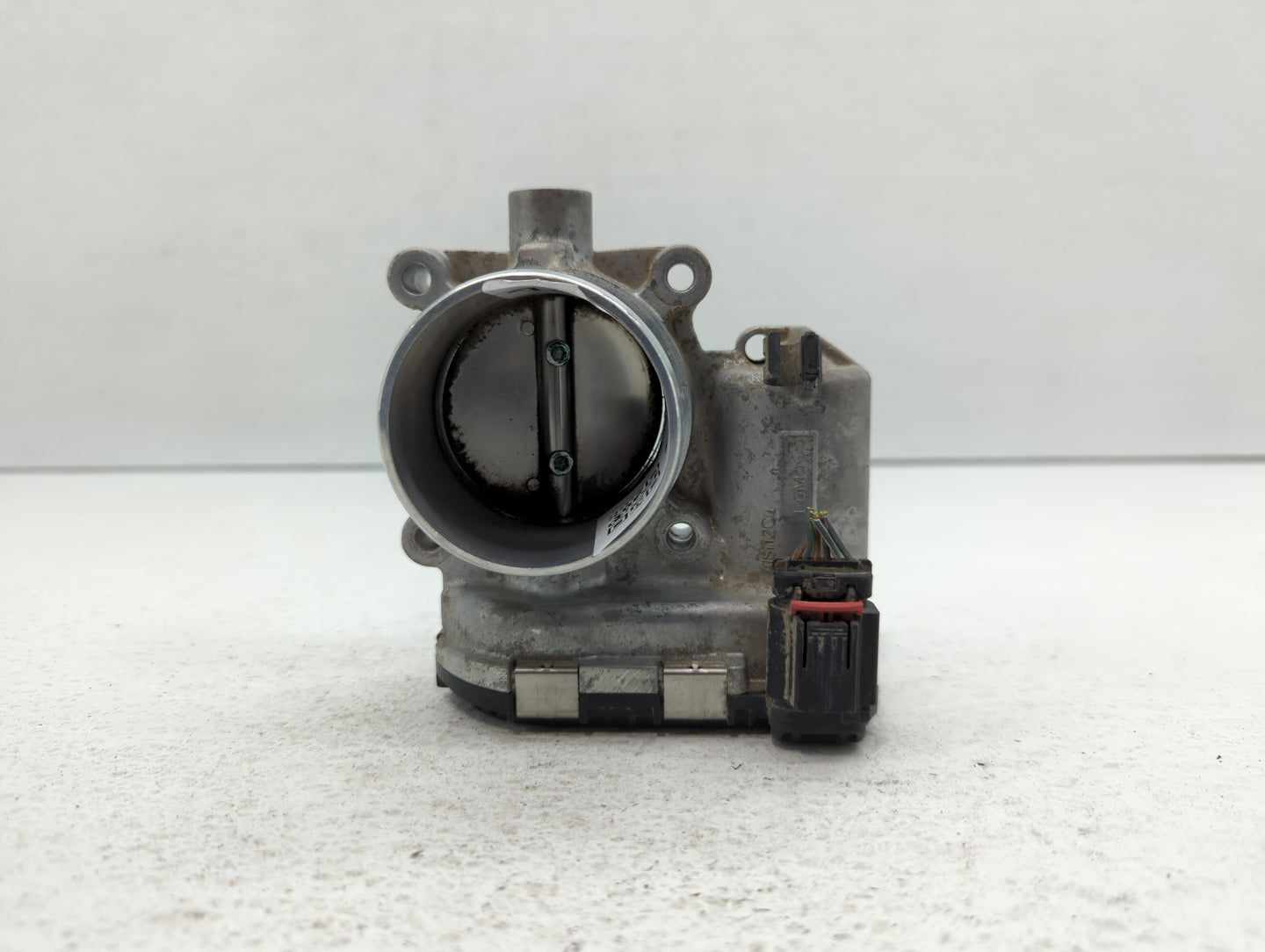 2014-2018 Ford Focus Throttle Body P/N:DS7E-9F991-BB Fits Fits 2014 2015 2016 2017 2018 2019 2020 2021 2022 OEM Used Auto Pa