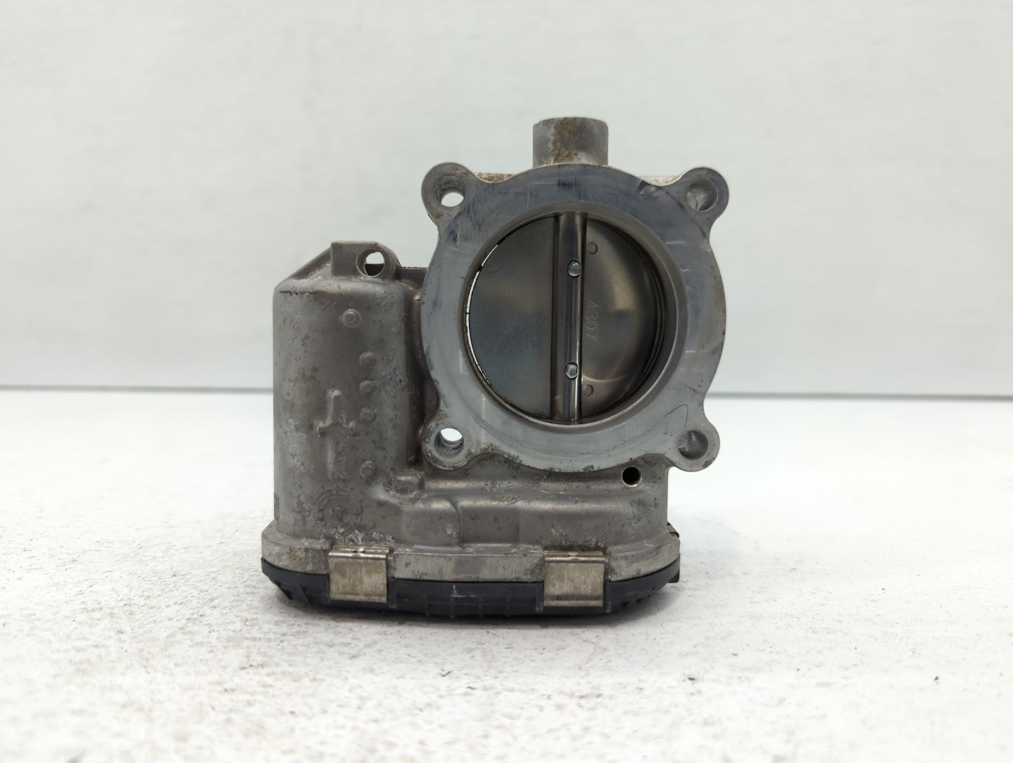 2014-2018 Ford Focus Throttle Body P/N:DS7E-9F991-BB Fits Fits 2014 2015 2016 2017 2018 2019 2020 2021 2022 OEM Used Auto Pa
