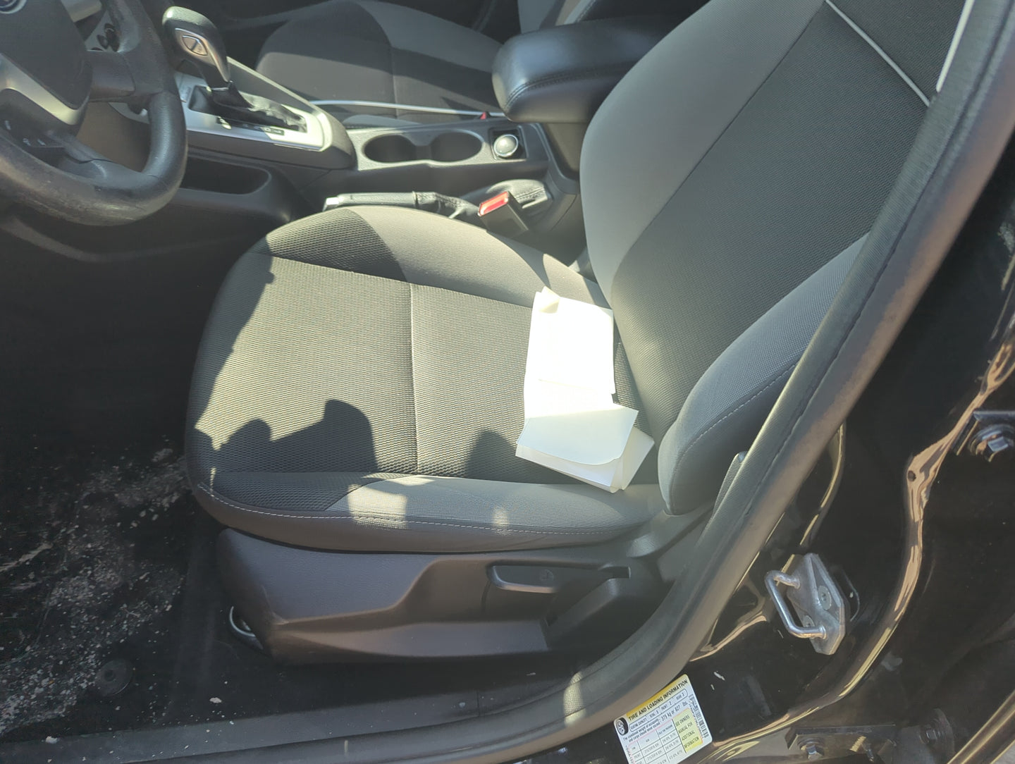 2013-2014 Ford Focus Driver Front Seat Oem - Oemusedautoparts1.com