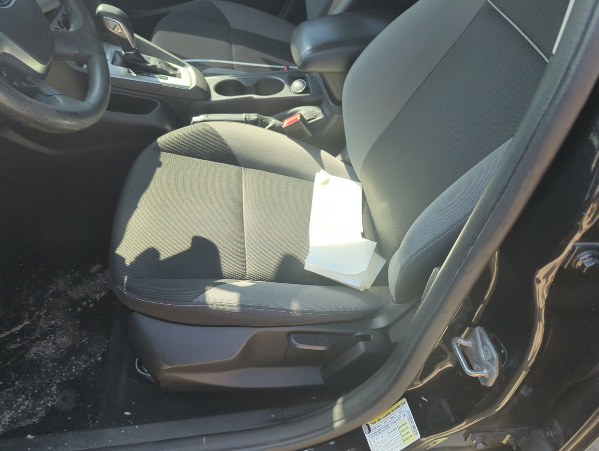 2013-2014 Ford Focus Driver Front Seat Oem 5017259 - Oemusedautoparts1.com