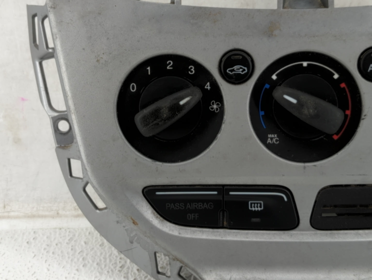 2013-2014 Ford Focus Climate Control Module Temperature AC/Heater Replacement P/N:CM5T-19980-AE CM5T-19980-AF Fits Fits 2013