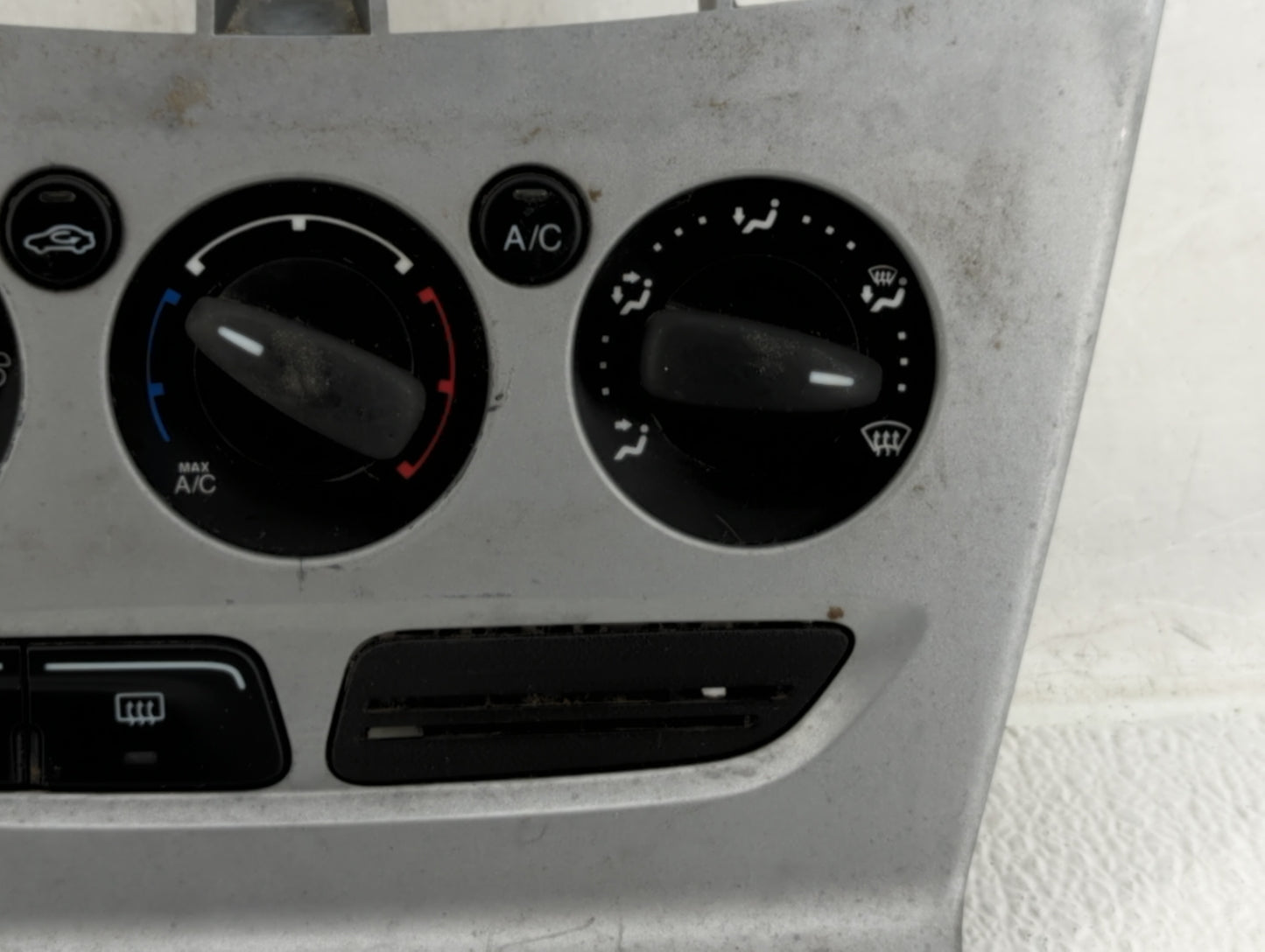 2013-2014 Ford Focus Climate Control Module Temperature AC/Heater Replacement P/N:CM5T-19980-AE CM5T-19980-AF Fits Fits 2013