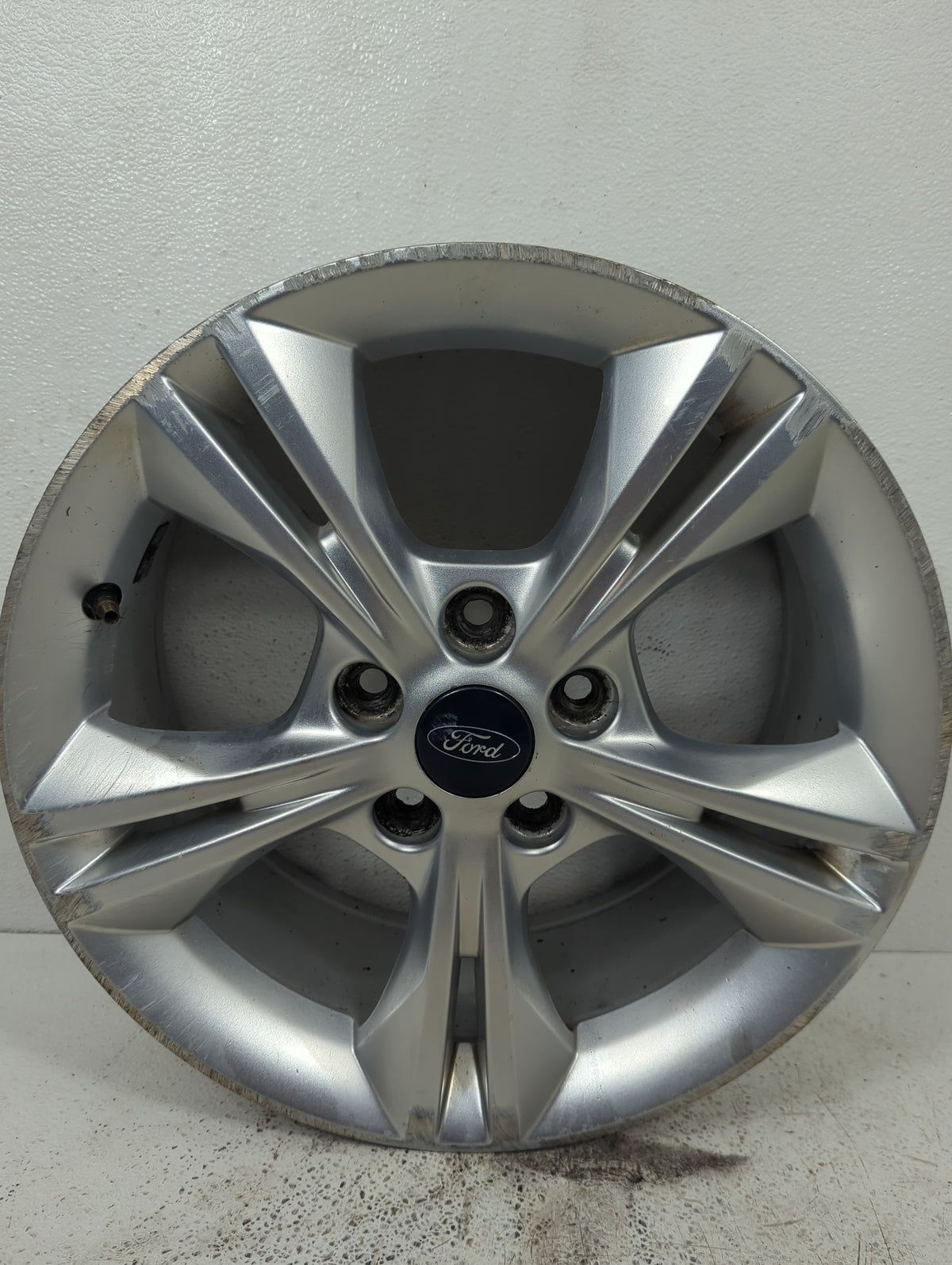 2013-2014 Ford Focus Oem Wheel Rim - Oemusedautoparts1.com