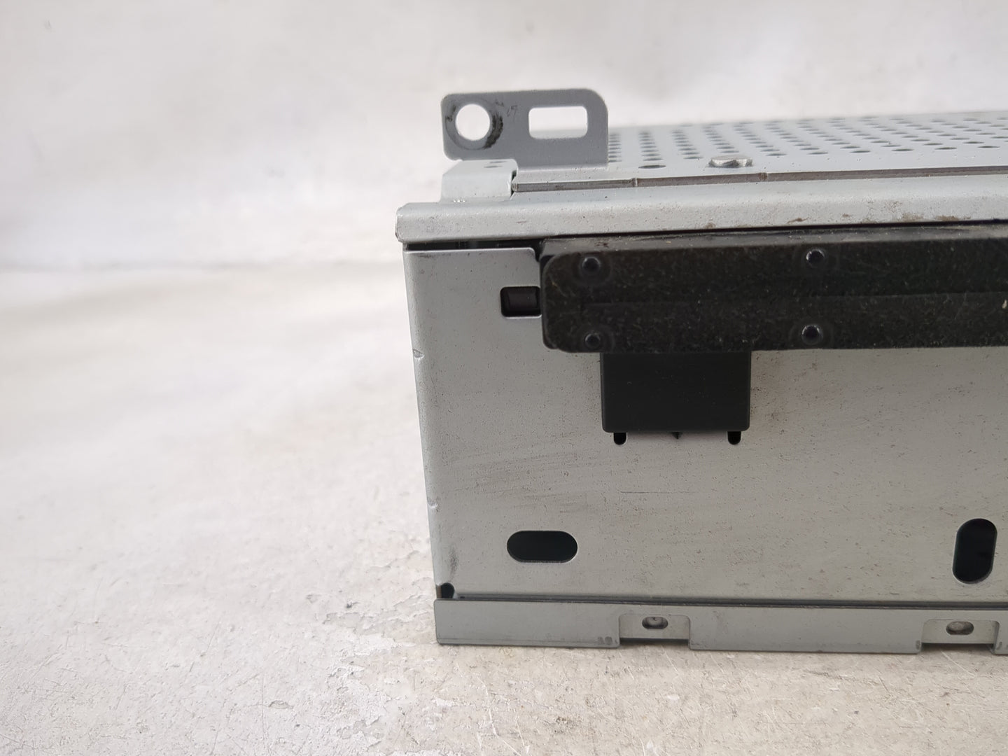 2012-2014 Ford Focus Radio AM FM Cd Player Receiver Replacement P/N:CM5T-19C107-HE Fits Fits 2012 2013 2014 OEM Used Auto Pa