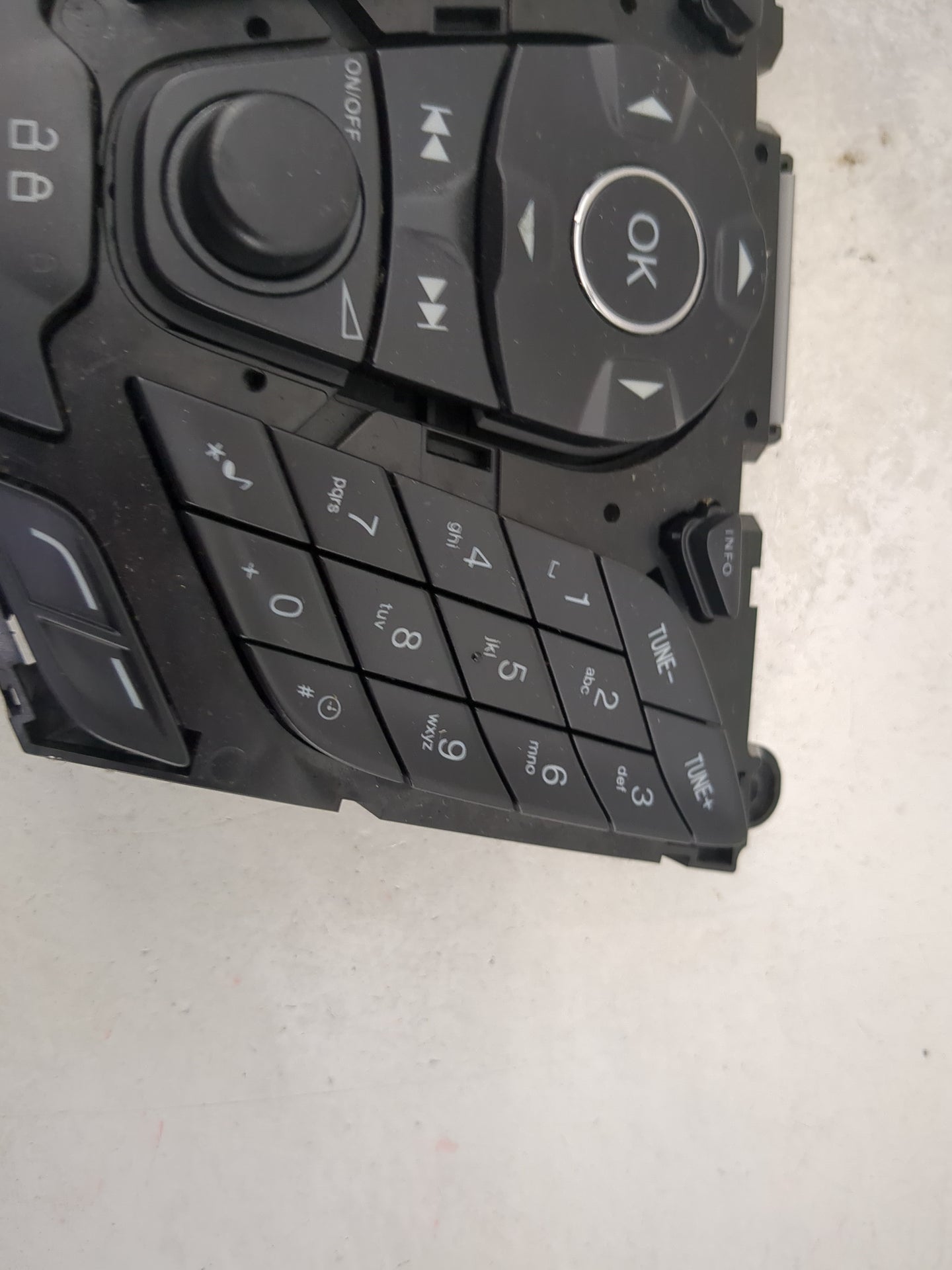 2013-2014 Ford Focus Radio Control Panel 5030998 - Oemusedautoparts1.com