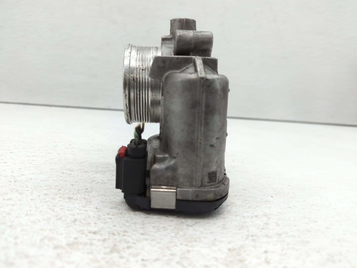 2014-2018 Ford Focus Throttle Body P/N:DS7E-9F991-BB Fits Fits 2014 2015 2016 2017 2018 2019 2020 2021 2022 OEM Used Auto Pa