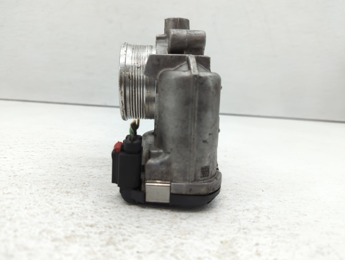 2014-2018 Ford Focus Throttle Body P/N:DS7E-9F991-BB Fits Fits 2014 2015 2016 2017 2018 2019 2020 2021 2022 OEM Used Auto Pa