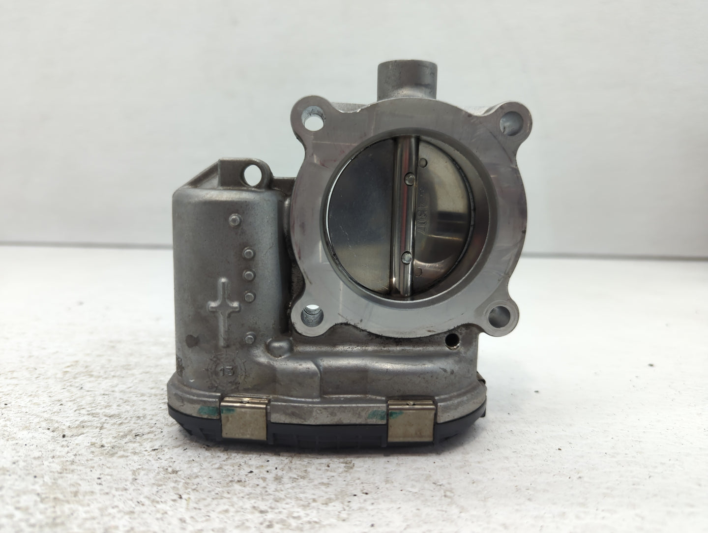 2014-2018 Ford Focus Throttle Body P/N:DS7E-9F991-BB Fits Fits 2014 2015 2016 2017 2018 2019 2020 2021 2022 OEM Used Auto Pa