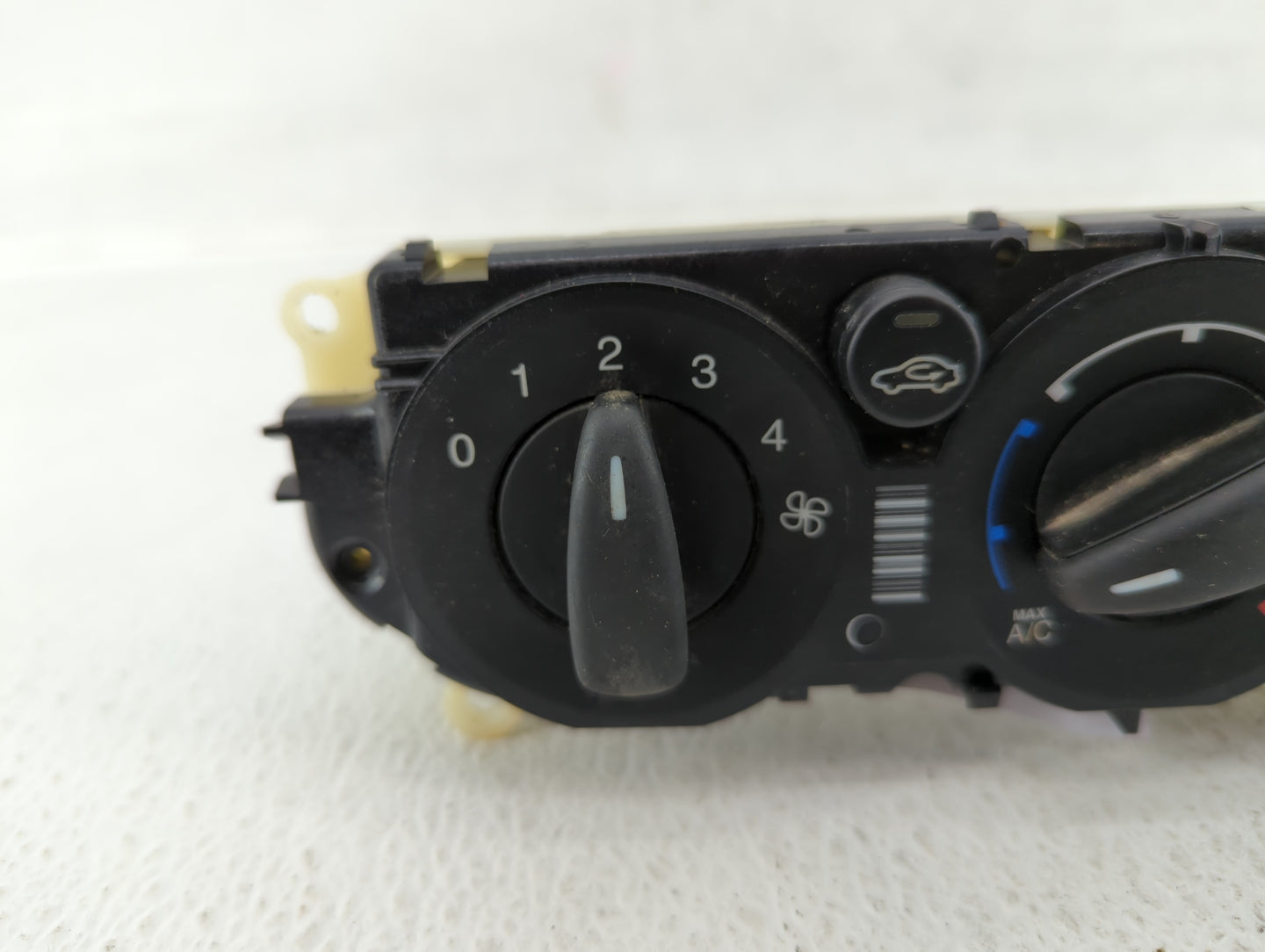 2013-2014 Ford Focus Climate Control Module Temperature AC/Heater Replacement P/N:CM5T-19980-AE CM5T-19980-AF Fits Fits 2013