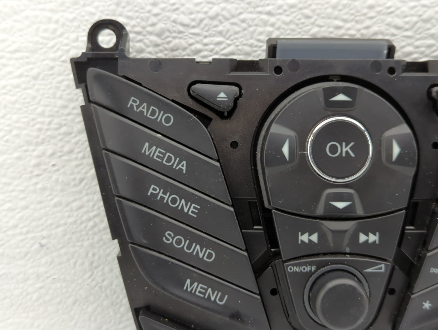 2013-2014 Ford Focus Radio Control Panel - Oemusedautoparts1.com