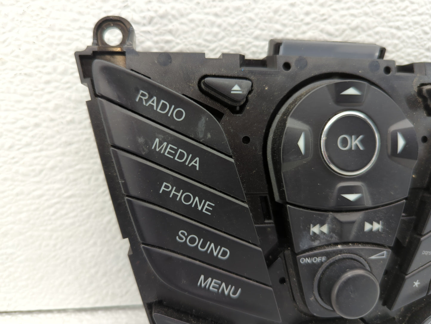 2013-2014 Ford Focus Radio Control Panel - Oemusedautoparts1.com