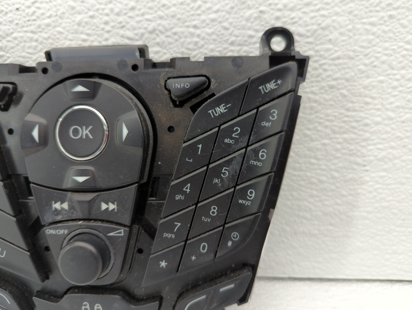 2013-2014 Ford Focus Radio Control Panel - Oemusedautoparts1.com