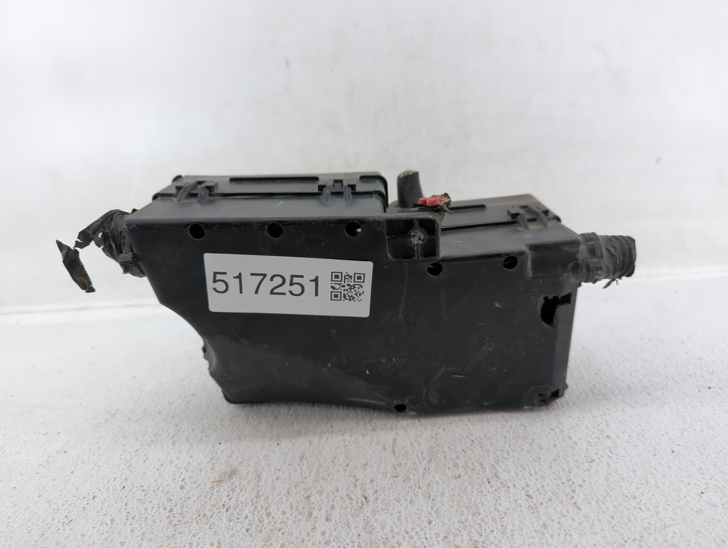 2012-2014 Ford Focus Fusebox Fuse Box Panel Relay Module P/N:AV6T-14A142-AB AV6T-14A067-AC Fits Fits 2012 2013 2014 OEM Used