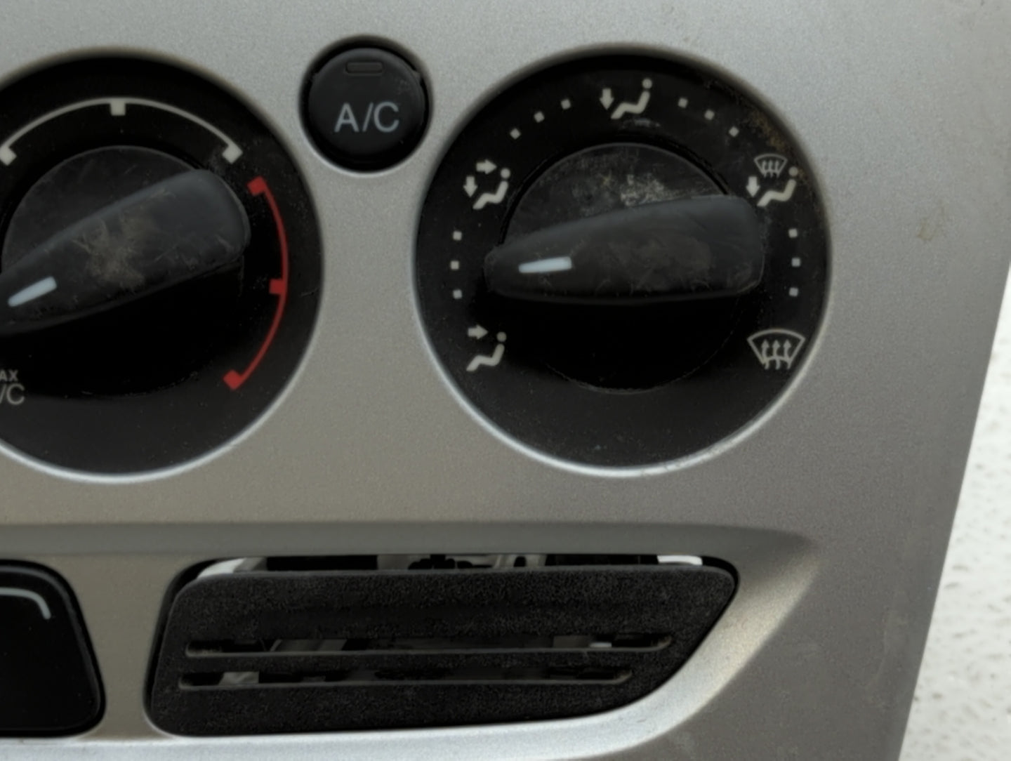 2013-2014 Ford Focus Climate Control Module Temperature AC/Heater Replacement P/N:E1062773 Fits Fits 2013 2014 OEM Used Auto