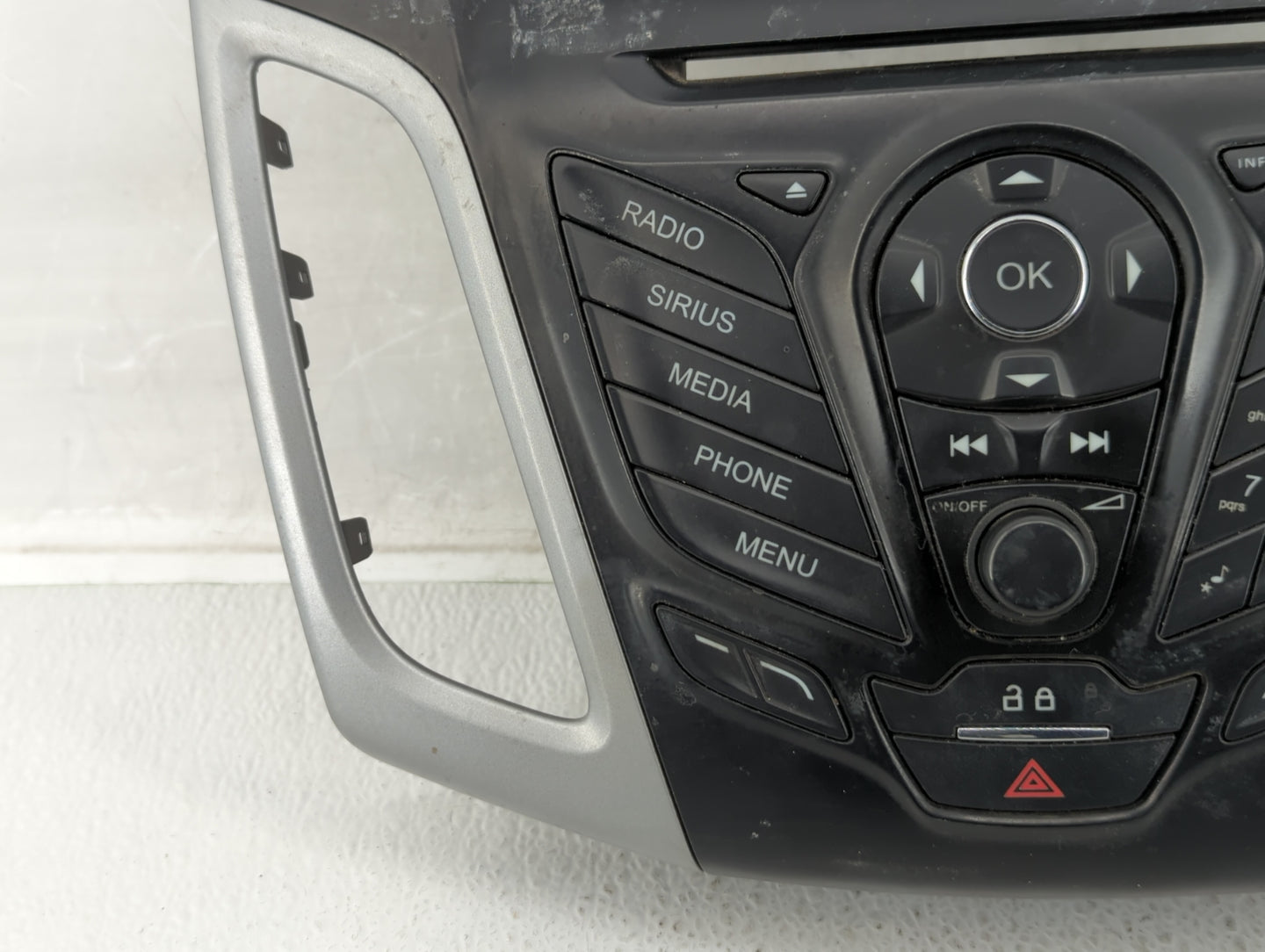 2013-2014 Ford Focus Radio Control Panel - Oemusedautoparts1.com