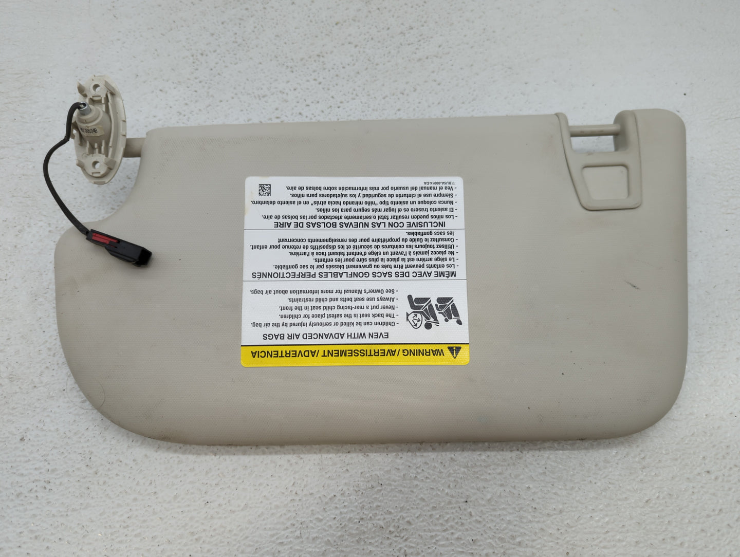 2013-2018 Ford Focus Sun Visor Shade Replacement Passenger Right Mirror Fits Fits 2013 2014 2015 2016 2017 2018 OEM Used Aut