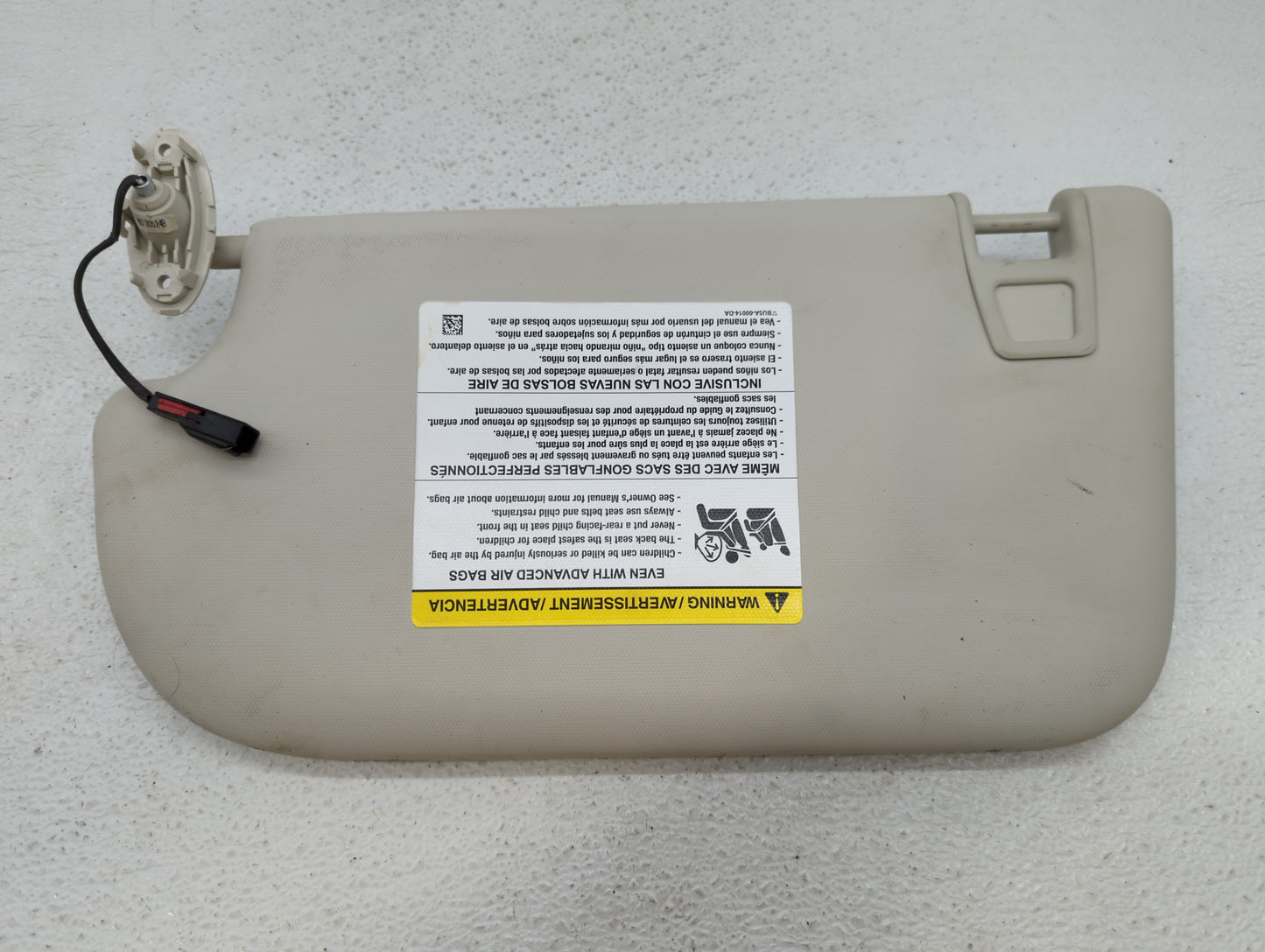 2013-2018 Ford Focus Sun Visor Shade Replacement Passenger Right Mirror Fits Fits 2013 2014 2015 2016 2017 2018 OEM Used Aut