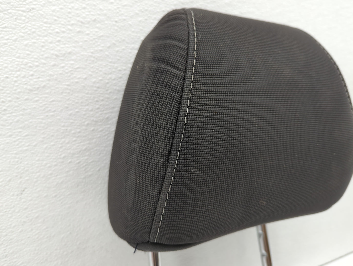 2013-2014 Ford Focus Headrest Head Rest Front Driver Passenger Seat Black - Oemusedautoparts1.com