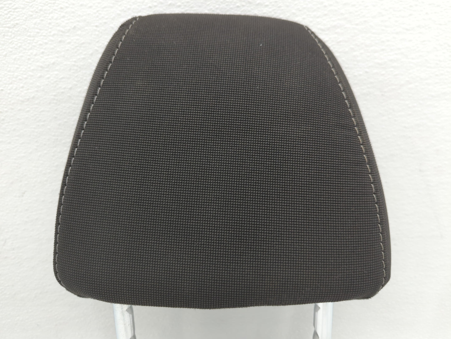 2013-2014 Ford Focus Headrest Head Rest Front Driver Passenger Seat Black - Oemusedautoparts1.com