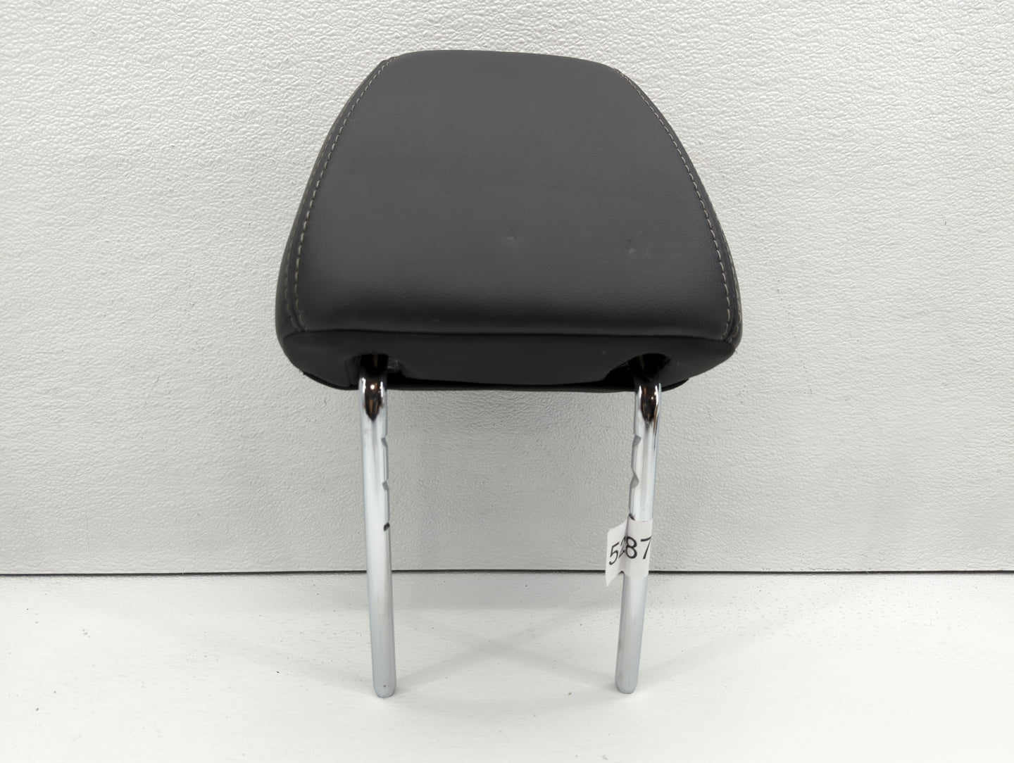 2014-2014 Ford Focus Headrest Head Rest Front Driver Passenger Seat Black - Oemusedautoparts1.com