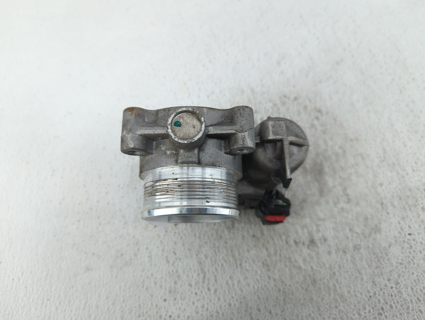 2014-2018 Ford Focus Throttle Body P/N:DS7E-9F991-BB Fits Fits 2014 2015 2016 2017 2018 2019 2020 2021 2022 OEM Used Auto Pa