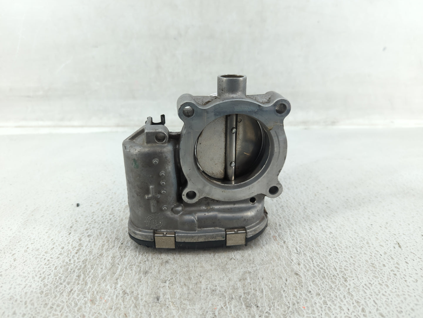 2014-2018 Ford Focus Throttle Body P/N:DS7E-9F991-BB Fits Fits 2014 2015 2016 2017 2018 2019 2020 2021 2022 OEM Used Auto Pa