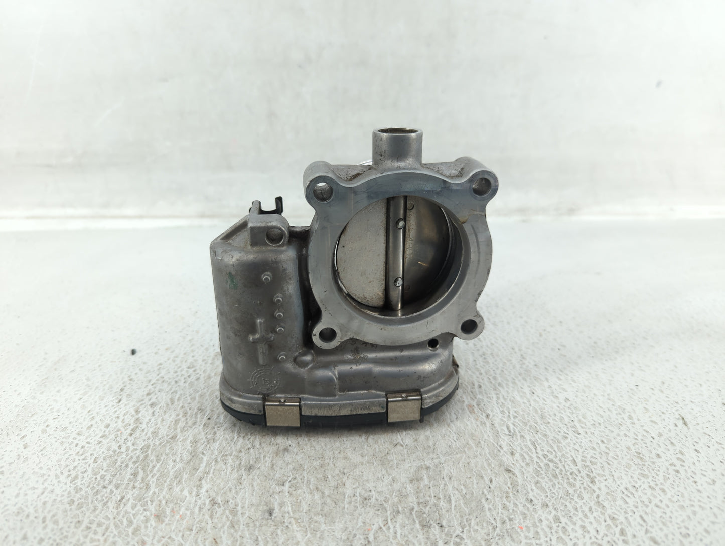 2014-2018 Ford Focus Throttle Body P/N:DS7E-9F991-BB Fits Fits 2014 2015 2016 2017 2018 2019 2020 2021 2022 OEM Used Auto Pa
