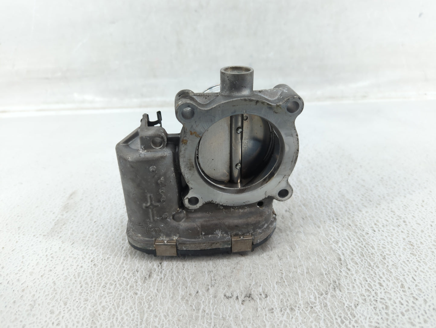 2014-2018 Ford Focus Throttle Body P/N:DS7E-9F991-BB Fits Fits 2014 2015 2016 2017 2018 2019 2020 2021 2022 OEM Used Auto Pa
