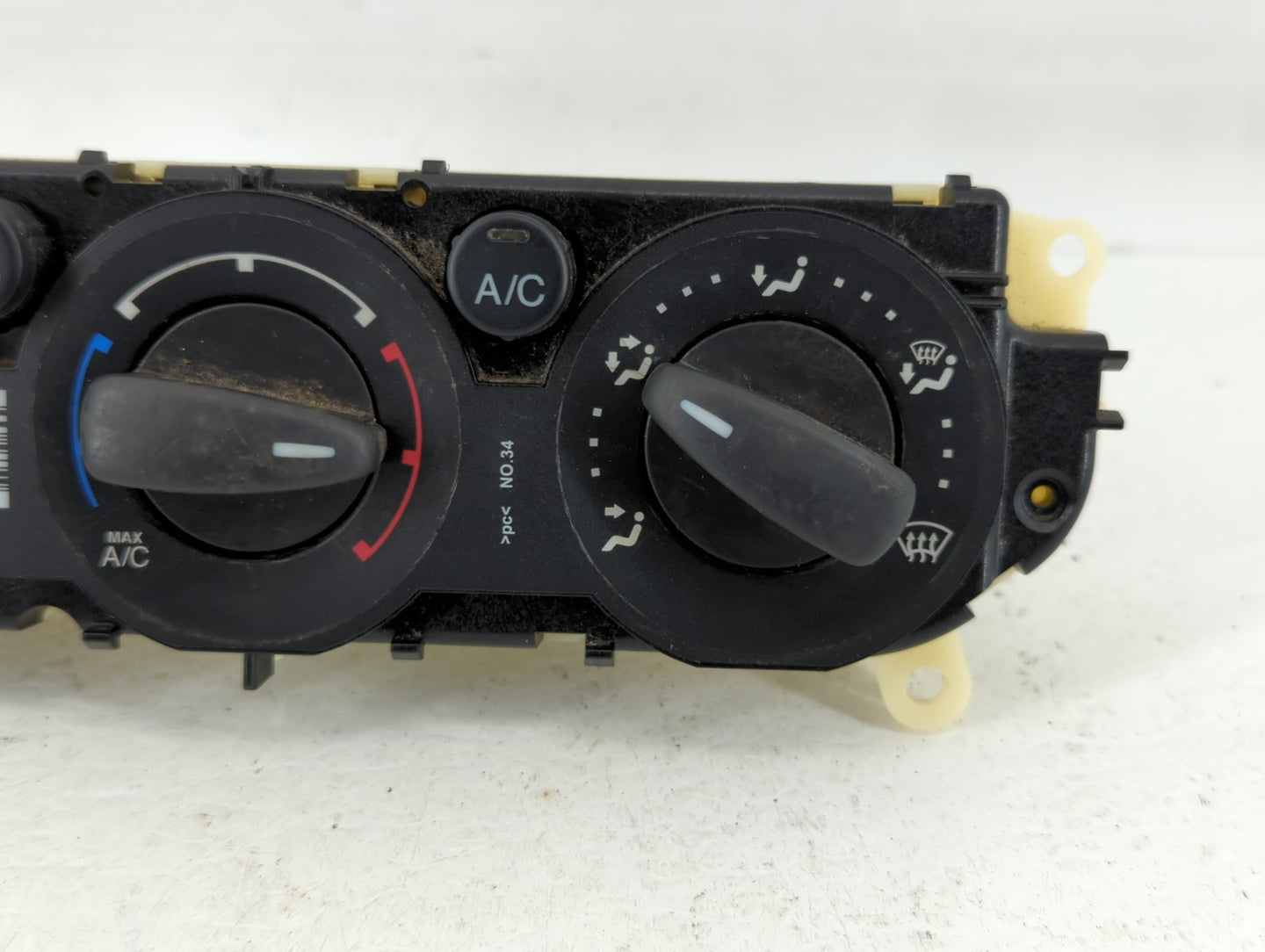 2013-2014 Ford Focus Climate Control Module Temperature AC/Heater Replacement P/N:E1062773 Fits Fits 2013 2014 OEM Used Auto