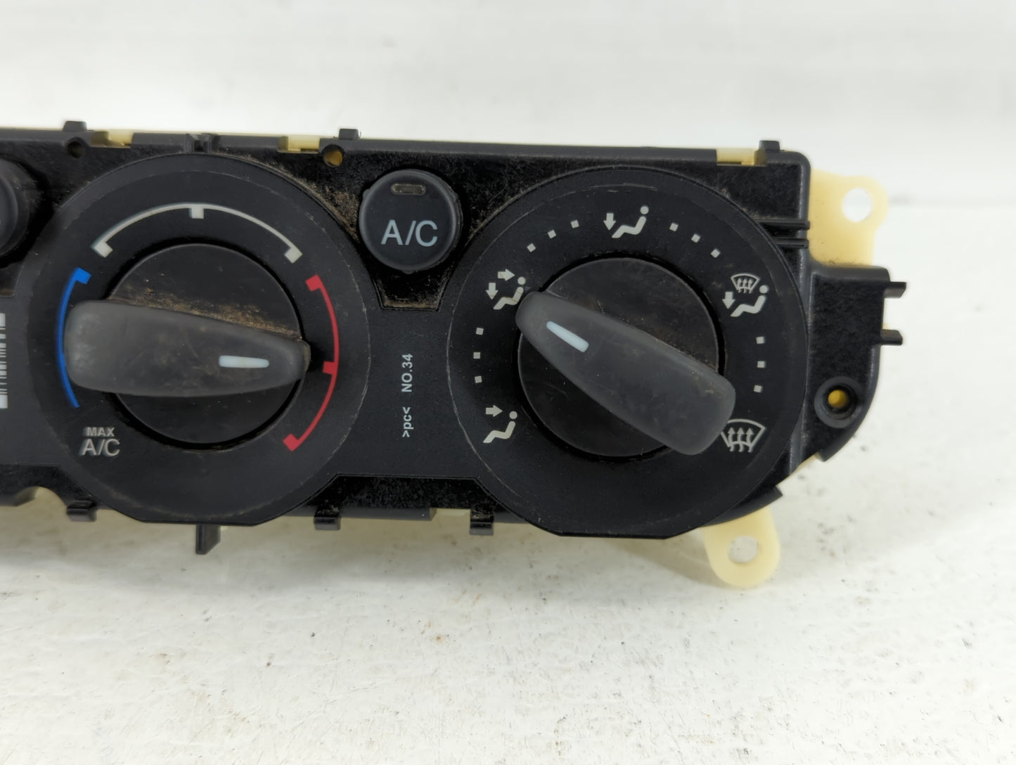 2013-2014 Ford Focus Climate Control Module Temperature AC/Heater Replacement P/N:E1062773 Fits Fits 2013 2014 OEM Used Auto
