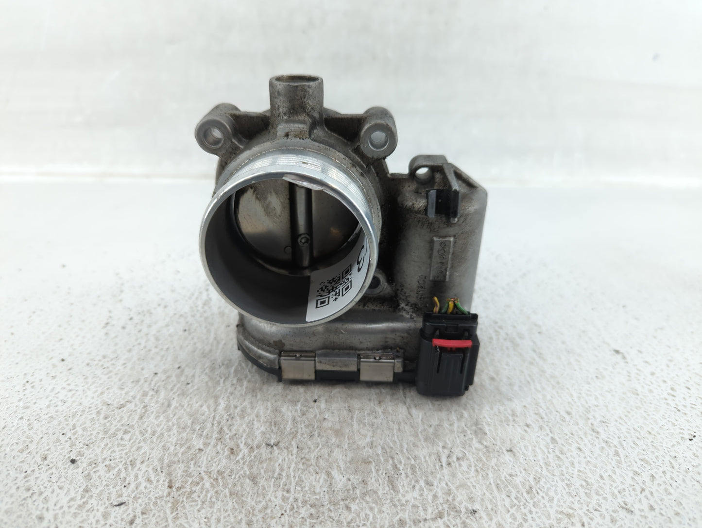 2014-2018 Ford Focus Throttle Body P/N:DS7E-9F991-BB Fits Fits 2014 2015 2016 2017 2018 2019 2020 2021 2022 OEM Used Auto Pa