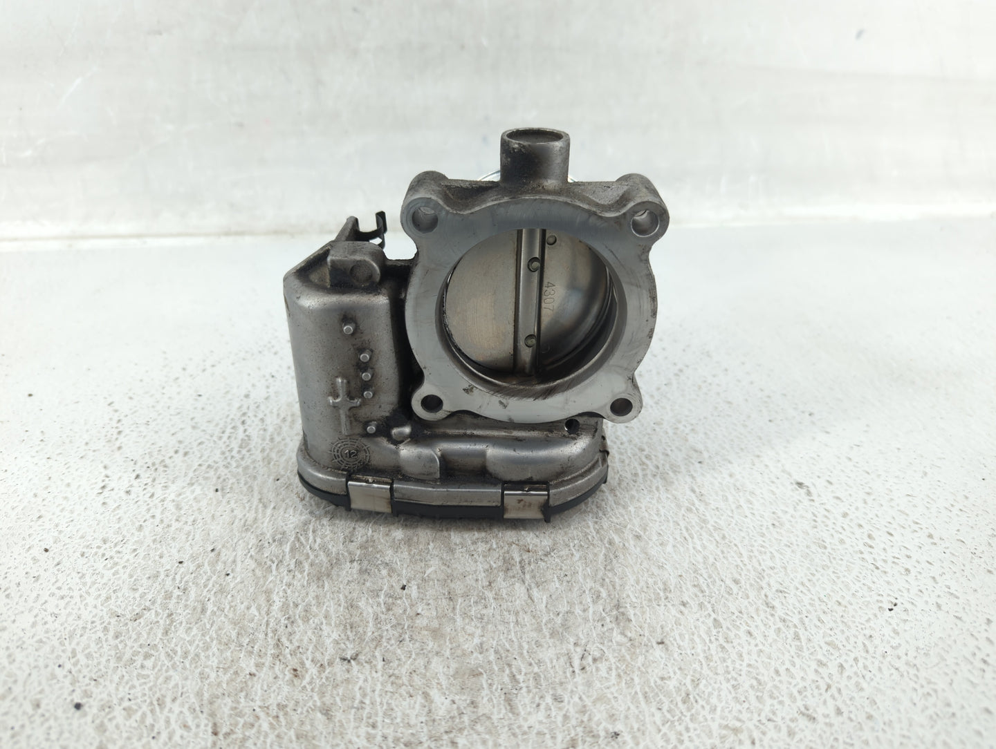 2014-2018 Ford Focus Throttle Body P/N:DS7E-9F991-BB Fits Fits 2014 2015 2016 2017 2018 2019 2020 2021 2022 OEM Used Auto Pa
