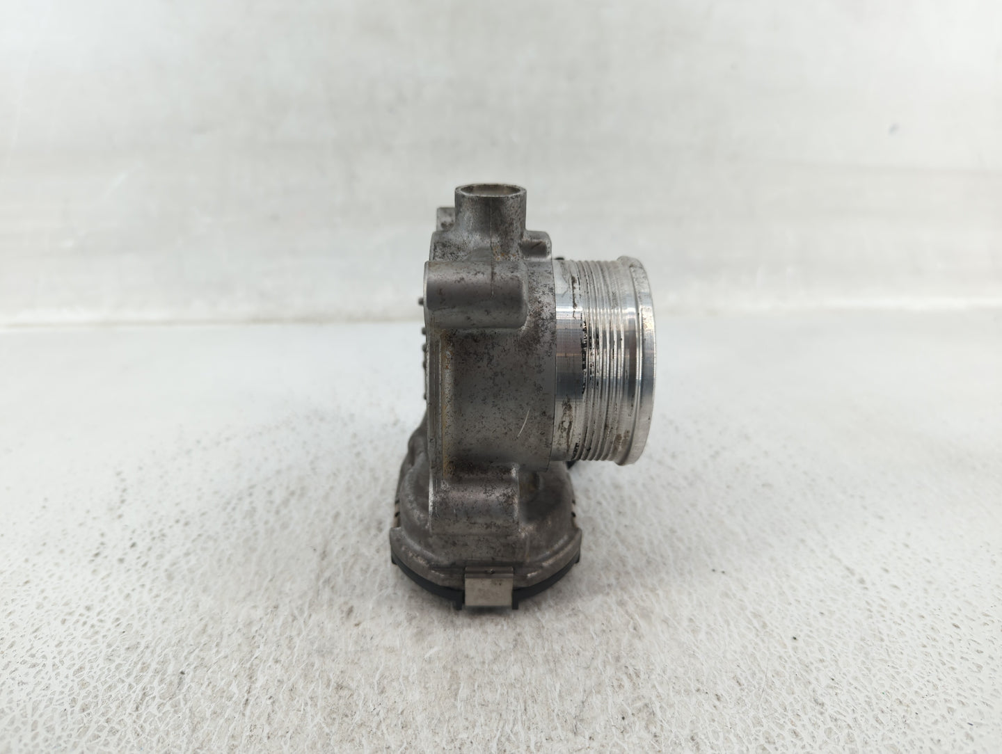 2014-2018 Ford Focus Throttle Body P/N:DS7E-9F991-BB Fits Fits 2014 2015 2016 2017 2018 2019 2020 2021 2022 OEM Used Auto Pa