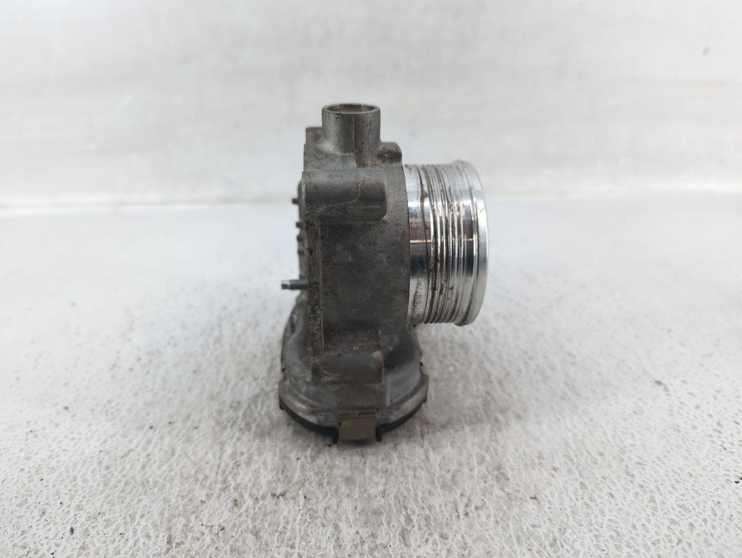 2014-2018 Ford Focus Throttle Body P/N:DS7E-9F991-BB Fits Fits 2014 2015 2016 2017 2018 2019 2020 2021 2022 OEM Used Auto Pa