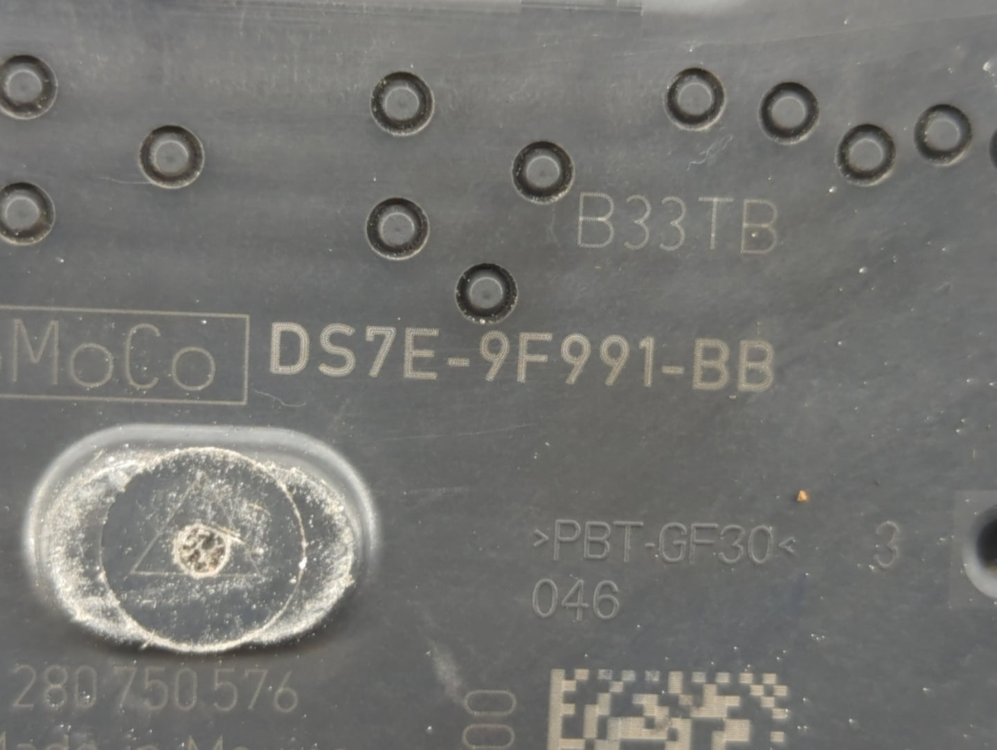 2014-2018 Ford Focus Throttle Body P/N:DS7E-9F991-BB Fits Fits 2014 2015 2016 2017 2018 2019 2020 2021 2022 OEM Used Auto Pa