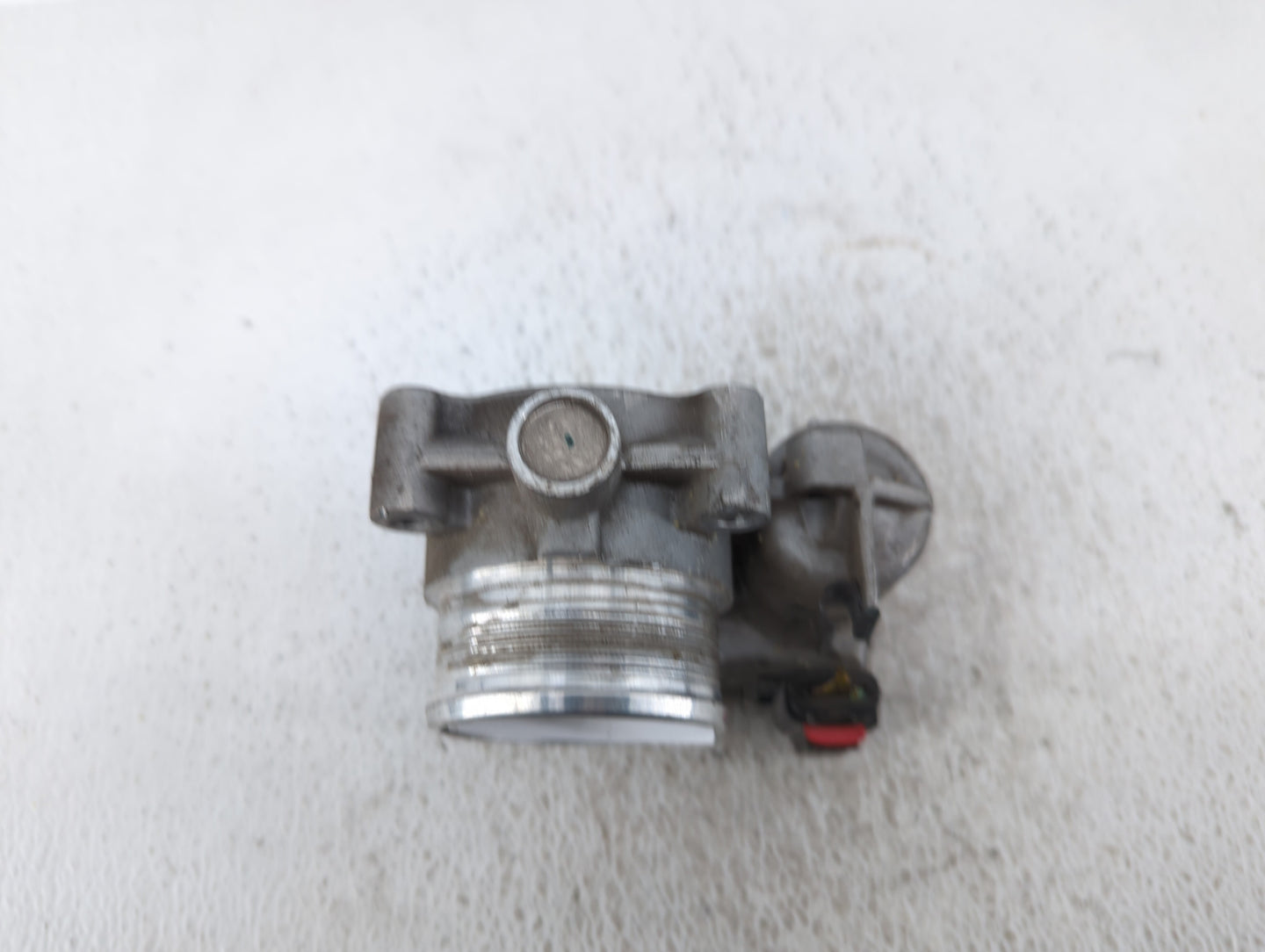 2014-2018 Ford Focus Throttle Body P/N:DS7E-9F991-BB Fits Fits 2014 2015 2016 2017 2018 2019 2020 2021 2022 OEM Used Auto Pa