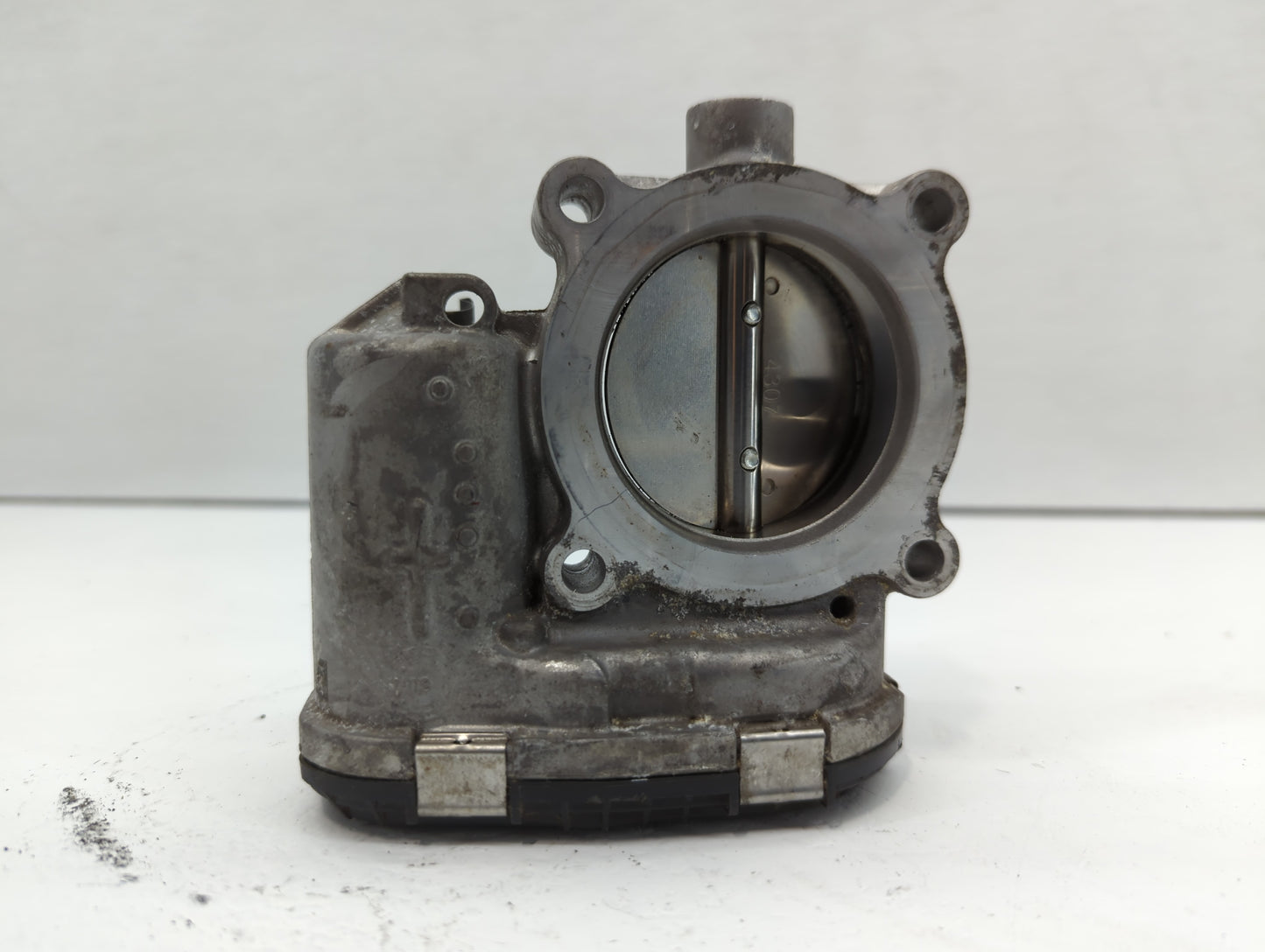 2014-2018 Ford Focus Throttle Body P/N:DS7E-9F991-BB Fits Fits 2014 2015 2016 2017 2018 2019 2020 2021 2022 OEM Used Auto Pa