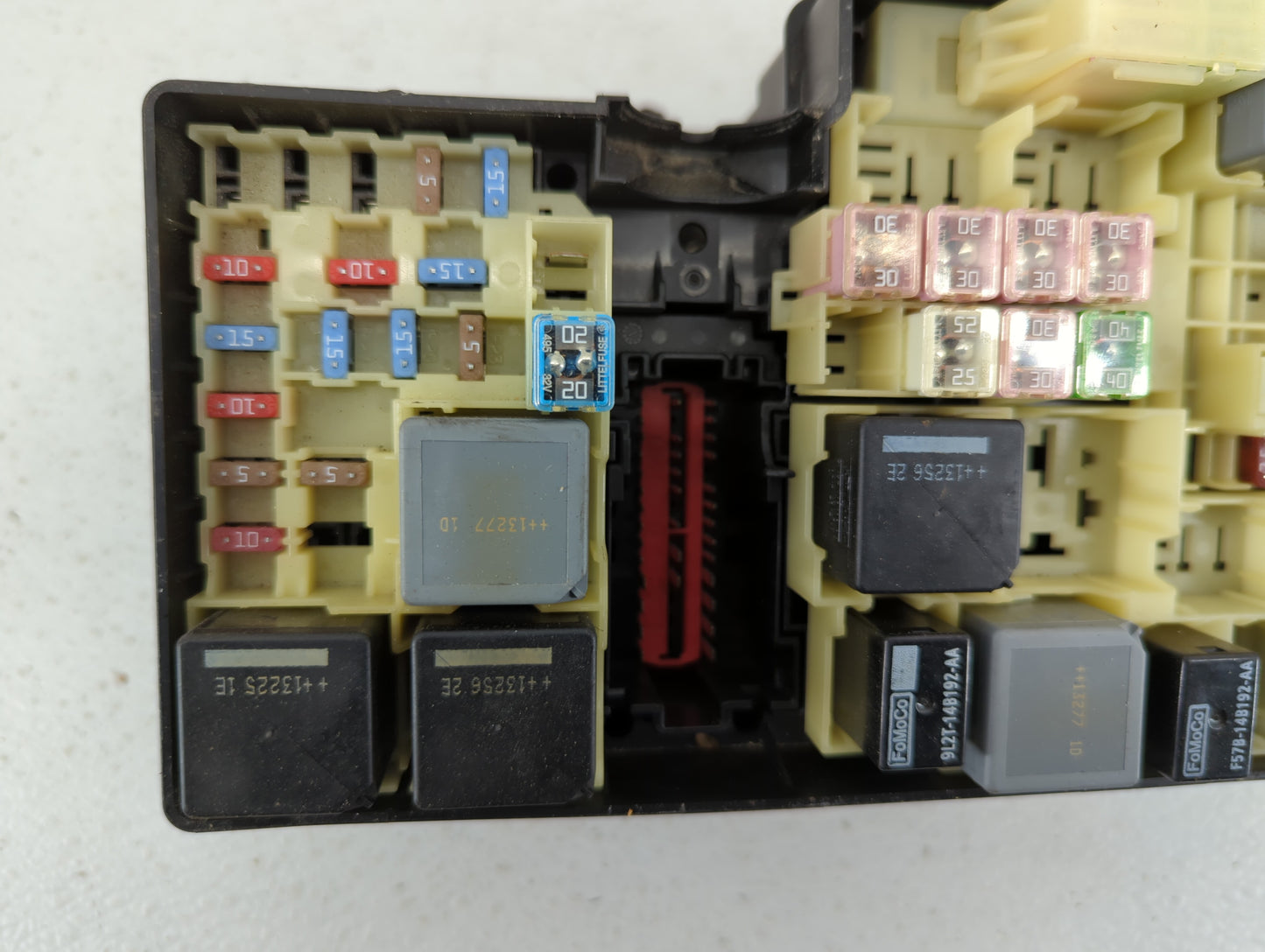 2012-2014 Ford Focus Fusebox Fuse Box Panel Relay Module P/N:AV6T-14A067-AC Fits Fits 2012 2013 2014 OEM Used Auto Parts - O