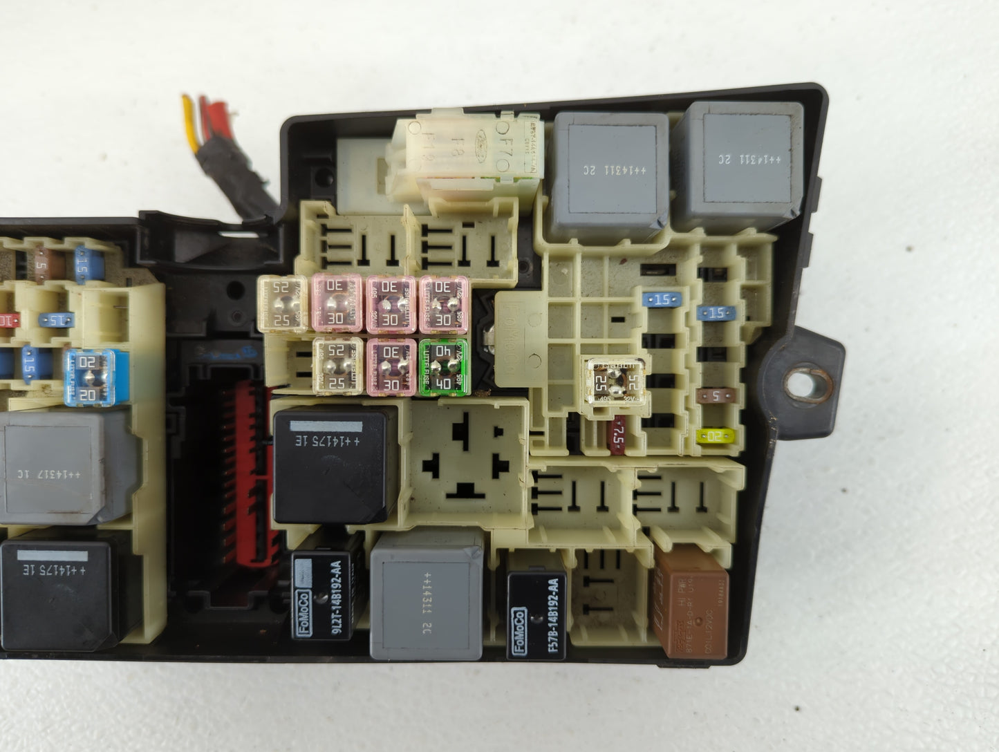 2012-2014 Ford Focus Fusebox Fuse Box Panel Relay Module P/N:AV6T-14A067-AD Fits Fits 2012 2013 2014 OEM Used Auto Parts - O