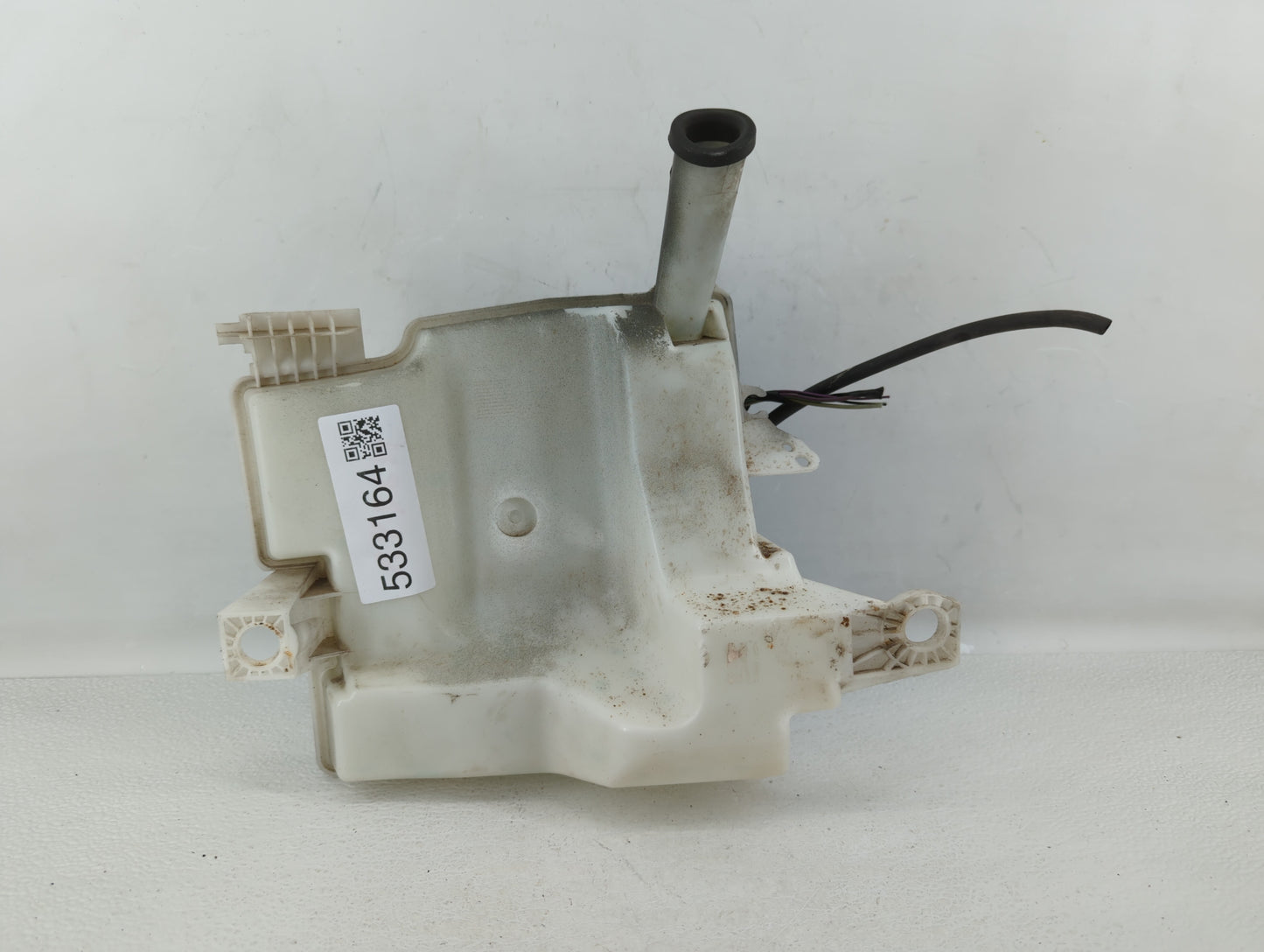 2012-2018 Ford Focus Windshield Washer Fluid Reservoir Bottle Oem - Oemusedautoparts1.com