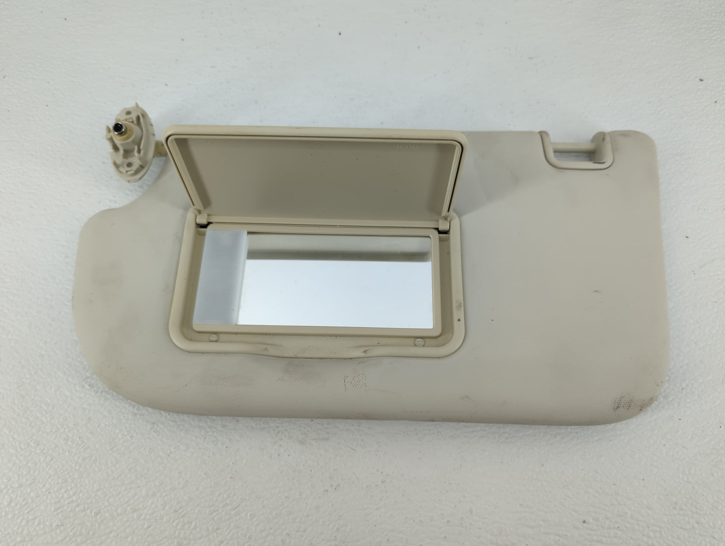 2013-2018 Ford Focus Sun Visor Shade Replacement Driver Left Mirror Fits Fits 2013 2014 2015 2016 2017 2018 OEM Used Auto Pa