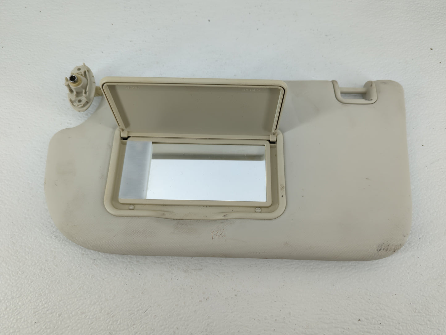 2013-2018 Ford Focus Sun Visor Shade Replacement Driver Left Mirror Fits Fits 2013 2014 2015 2016 2017 2018 OEM Used Auto Pa