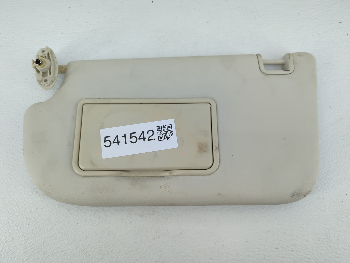2013-2018 Ford Focus Sun Visor Shade Replacement Driver Left Mirror Fits Fits 2013 2014 2015 2016 2017 2018 OEM Used Auto Pa